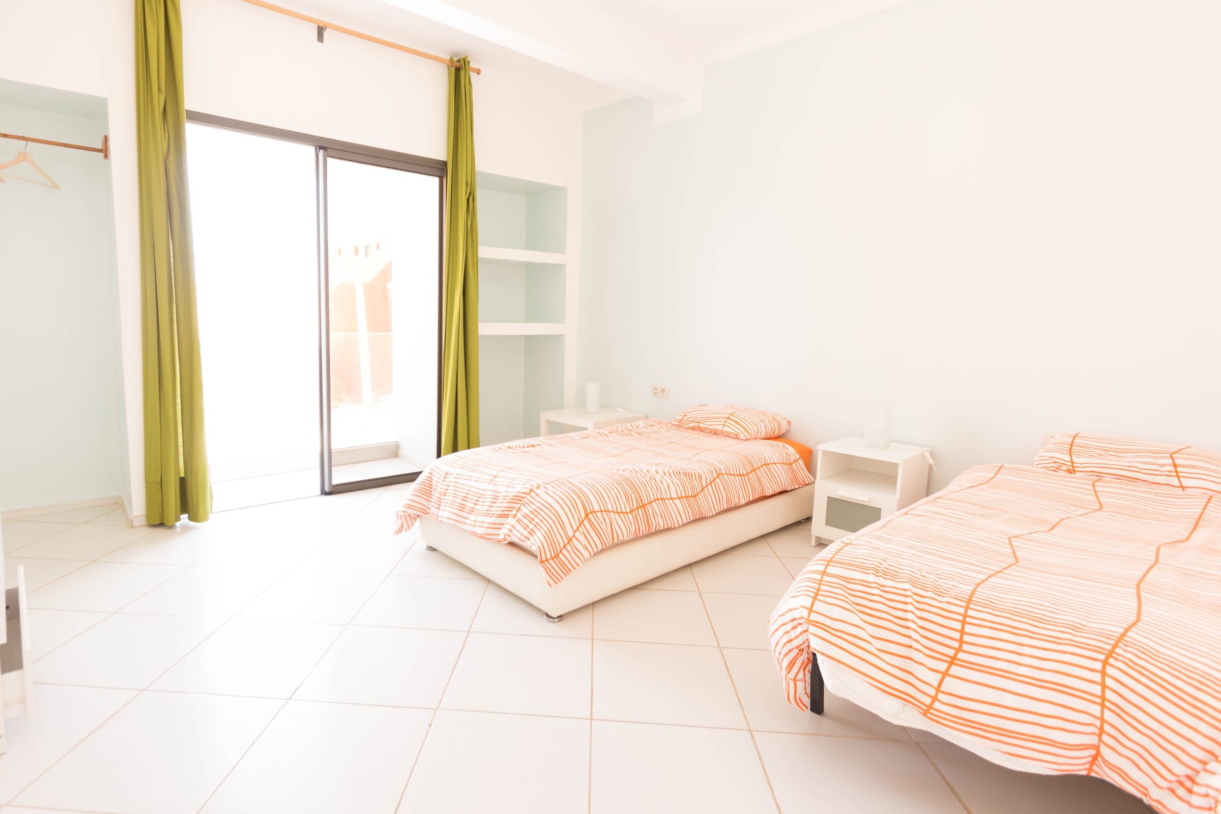 Bedroom with two single beds
